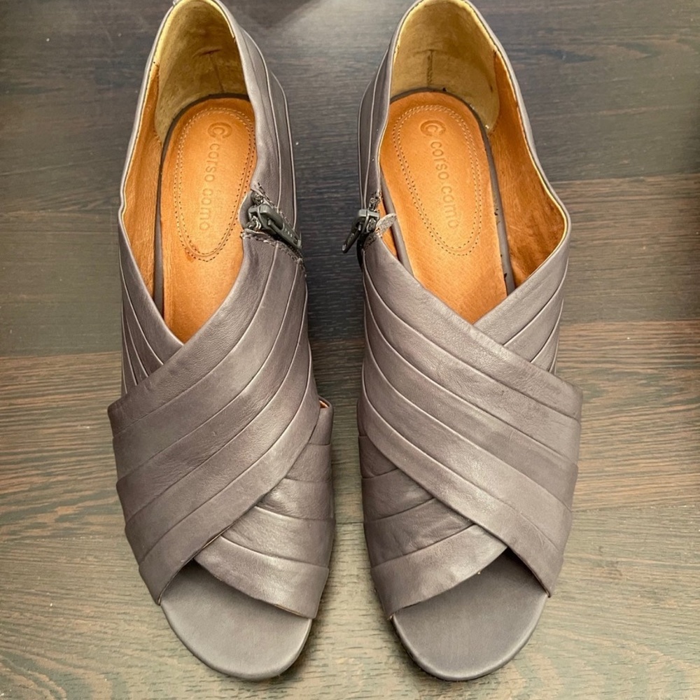 Corso Como Casey Gray Soft Antique Heels - size 11